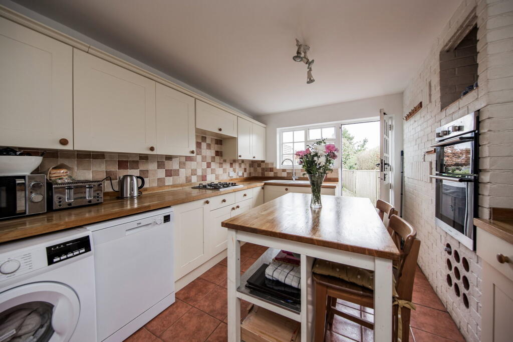 House in Tonbridge - More
