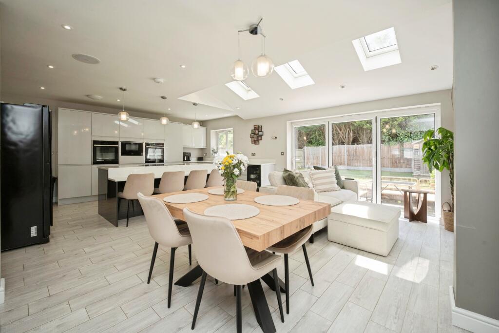 House in Solihull, Shirley - View 2