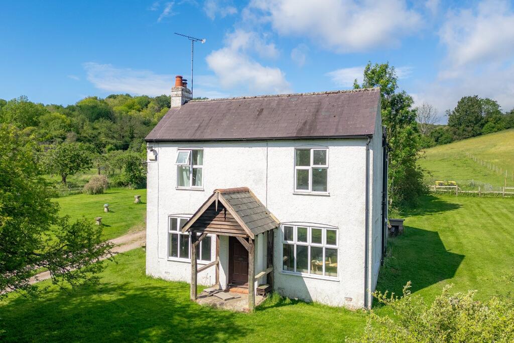 House in Hemel Hempstead - More