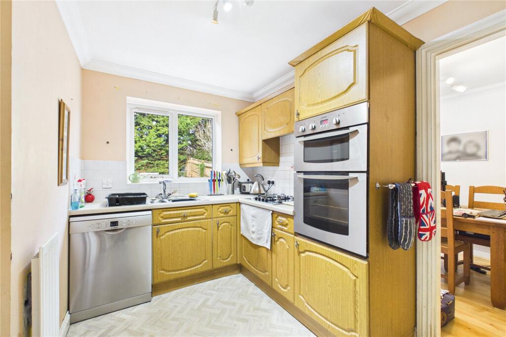 Mallard Way, Aldermaston, Reading, Berkshire, RG7 photo 2