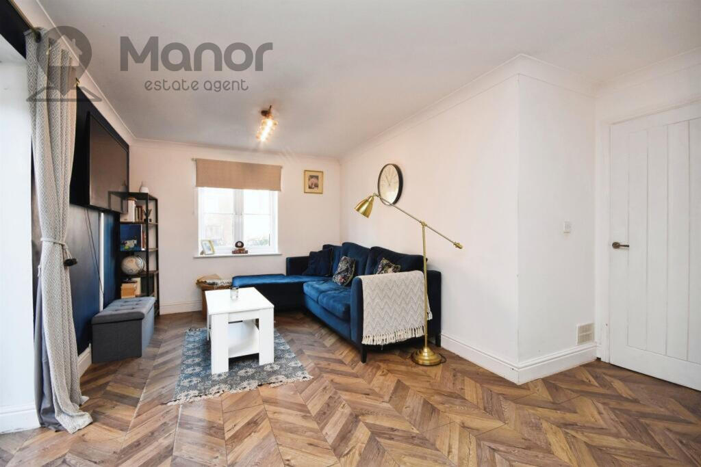 Apartment in Chelmsford, Meadgate, Great Baddow - View 3