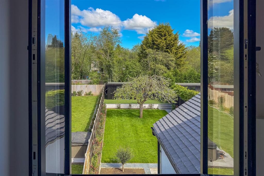 Additional image 35 of Batchwood Drive, St. Albans