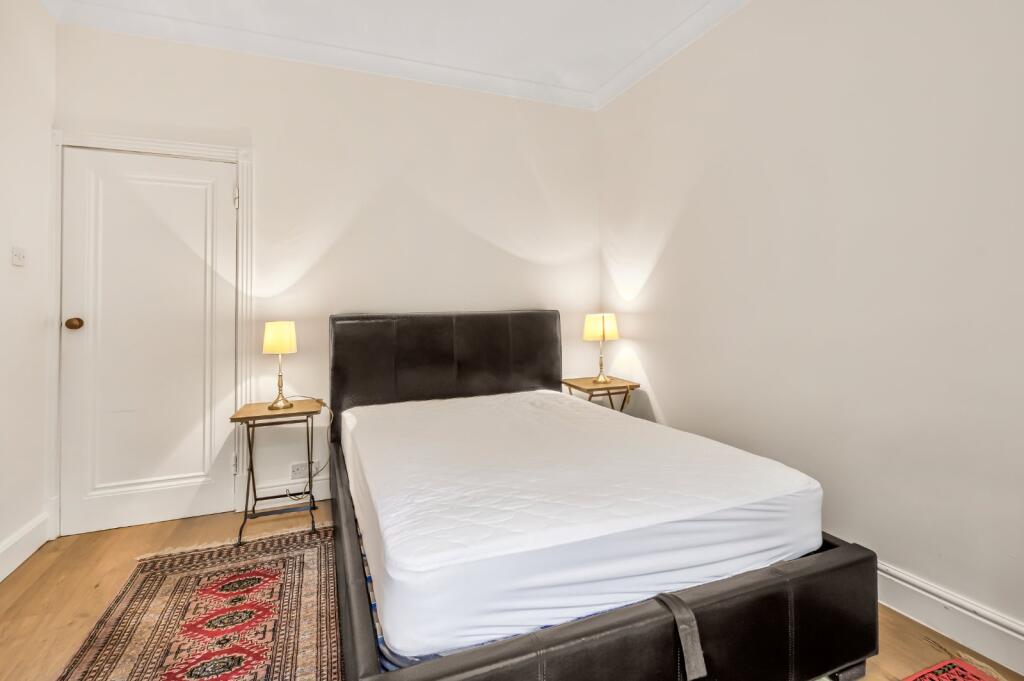 Apartment in London - View 2