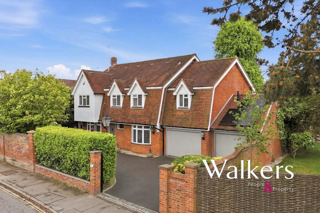 Main image of property: High Street, Ingatestone