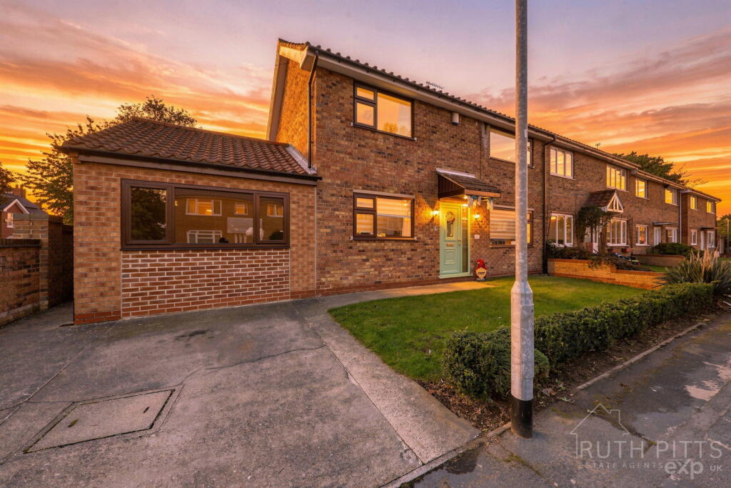 Main image of property: Cranidge Close, Crowle, DN17