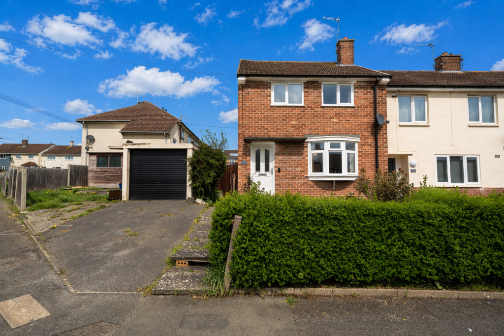 Main image of property: Eddystone Road, Thurnby Lodge, Leicester,LE5