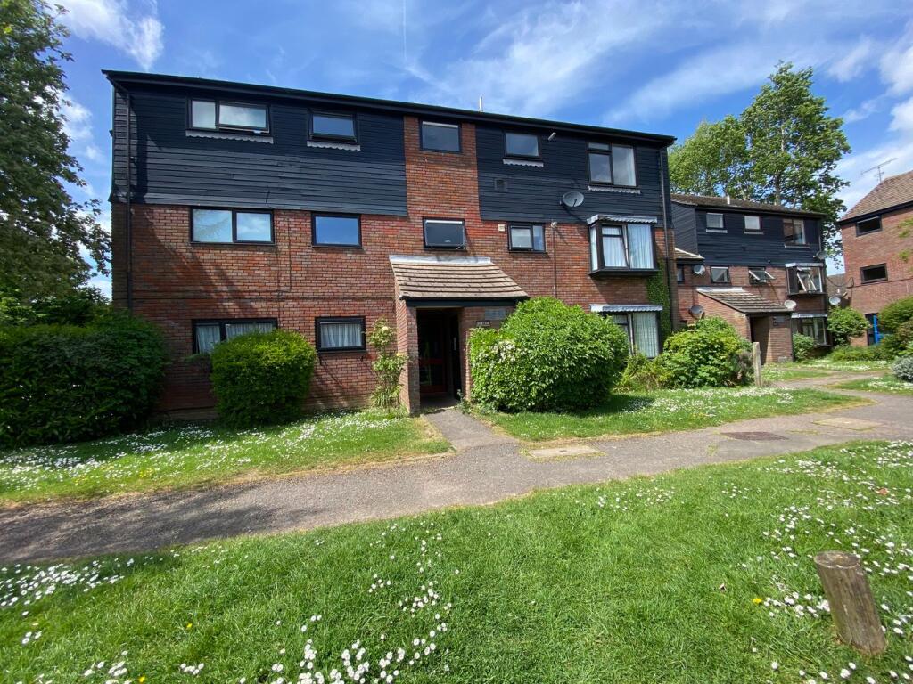 Main image of property: Howard Agne Close, Bovingdon, Hemel Hempstead, HP3
