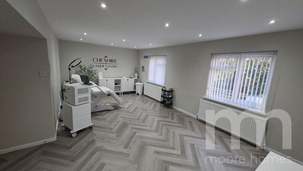 Main image of property: FIRST FLOOR OFFICE, PARK LANE, Poynton, SK12 1RH