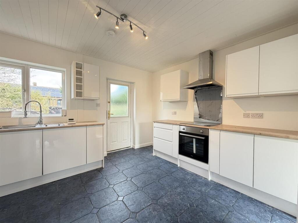 Additional image 4 of March Cote Lane, Bingley