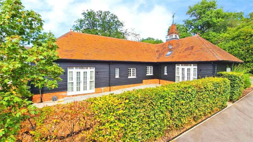 Main image of property: Bryan Gardens, Binfield, Bracknell, Berkshire, RG42