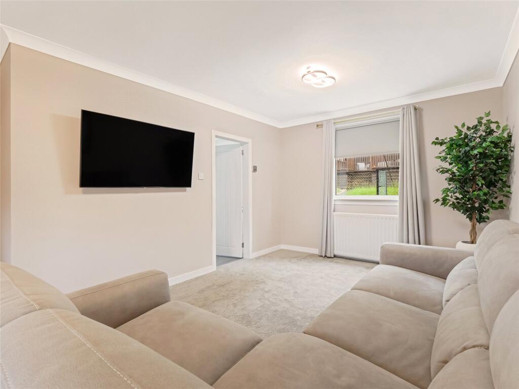 Elizabeth Crescent, Cumnock, East Ayrshire, KA18 - View 3