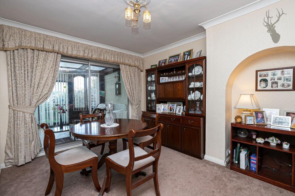 London Road, Abridge, RM4 photo 4