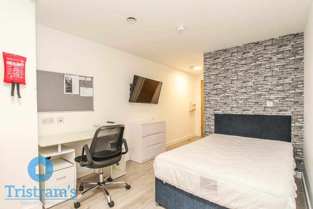 Professional Studios Bills Inclusive | Talbot Street - View 5
