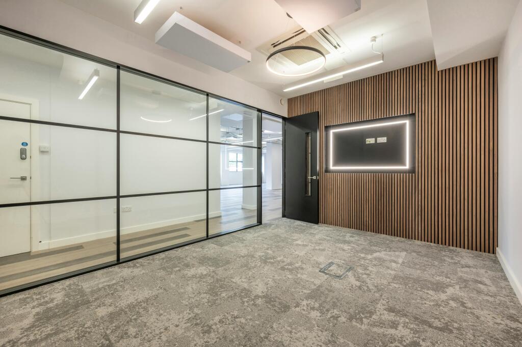 office 2.jpg