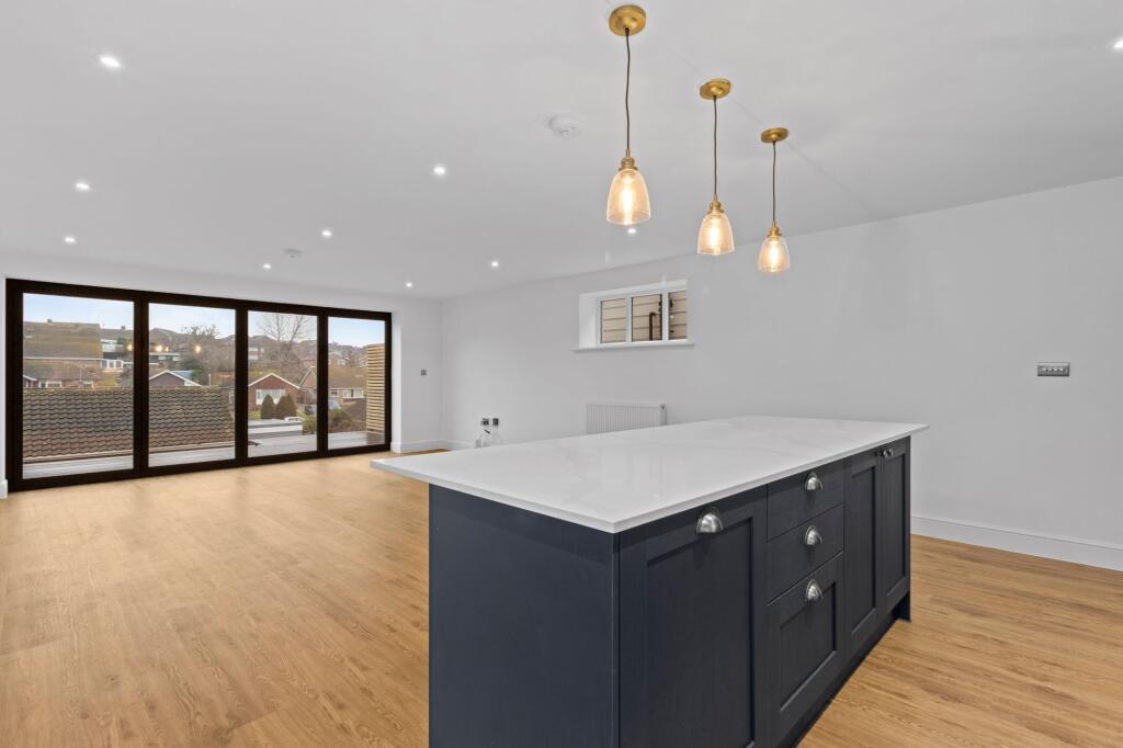 House in Bexhill-on-Sea, Pebsham - View 5