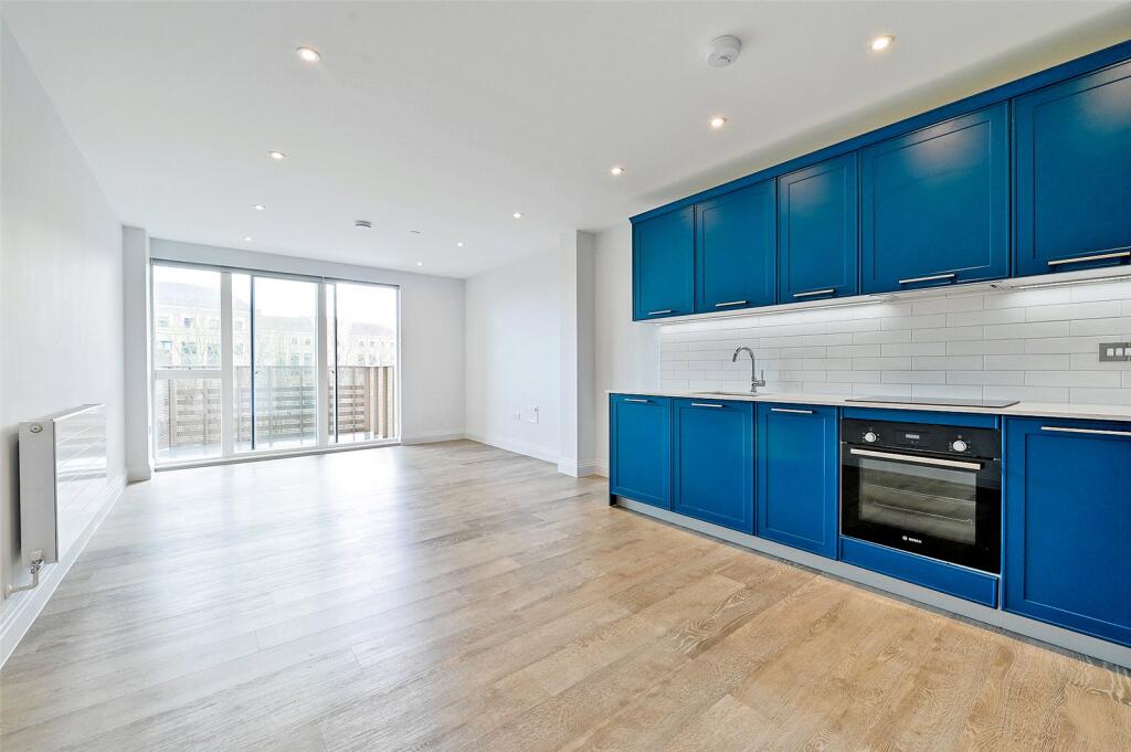 Main image of property: Carraway Street, Reading, Berkshire, RG1