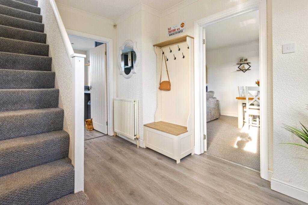 House in Doncaster, Waltham - View 2