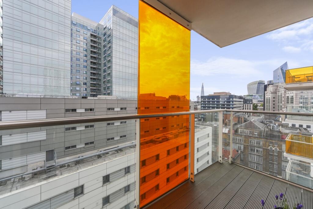 Main image of property: Kensington Apartments, E1