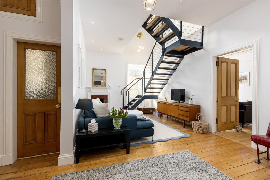 Apartment in Edinburgh, Church Hill, Morningside - View 4