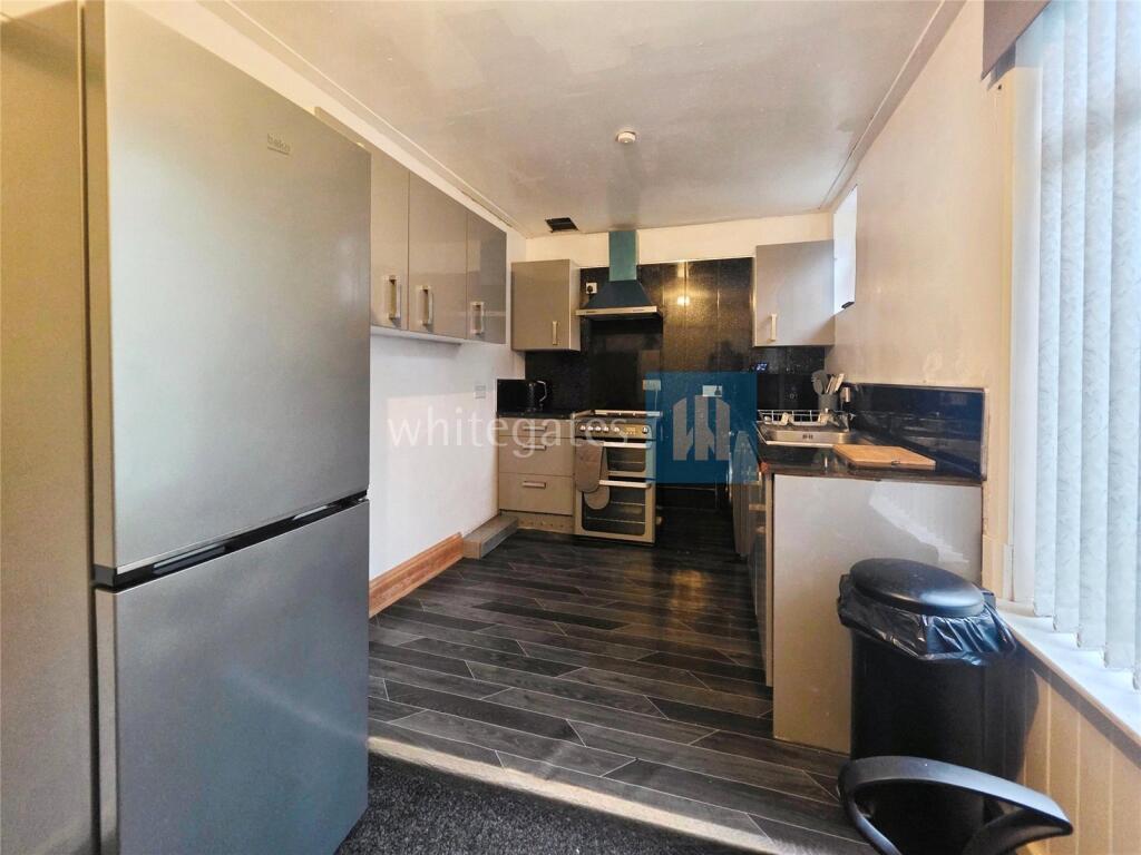 House in Kirklees, West Yorkshire - More