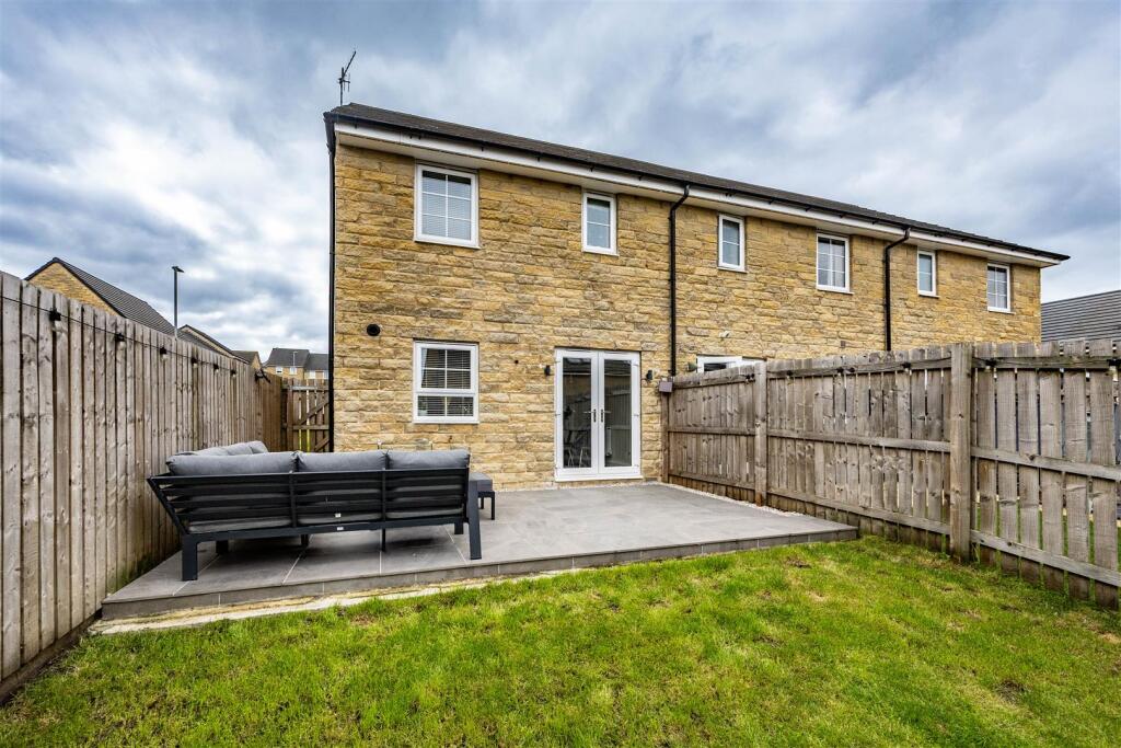 Westminster Avenue, Clayton, Bradford photo 2