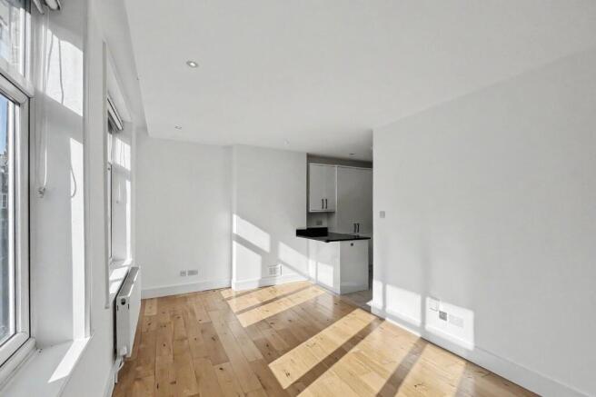 198 Upper Richmond Road West, London SW14 8AN