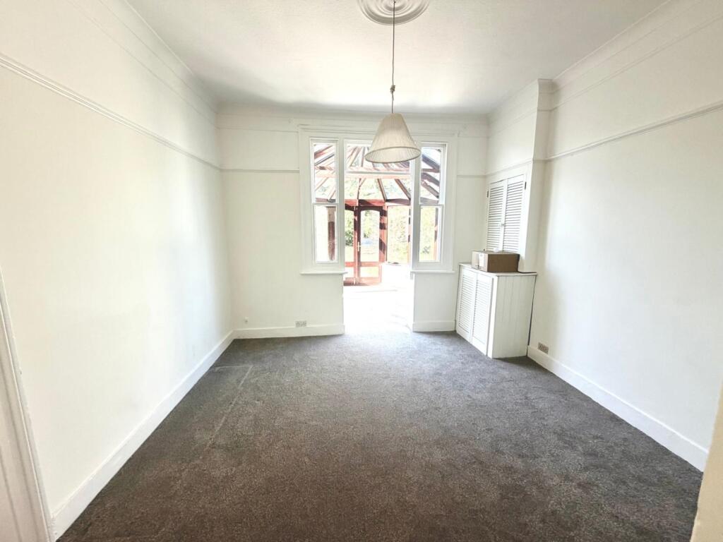 House in Twickenham - View 5