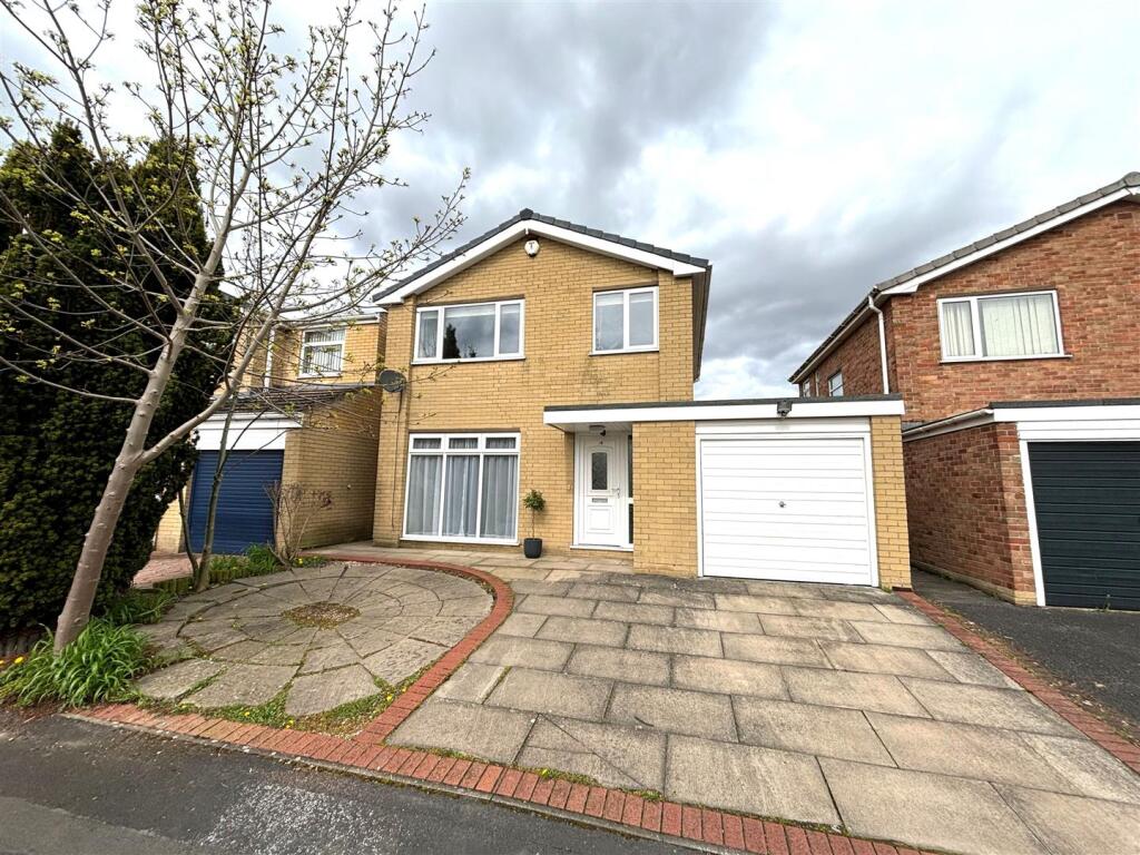 Main image of property: Dennis Close, Littleover, Derby