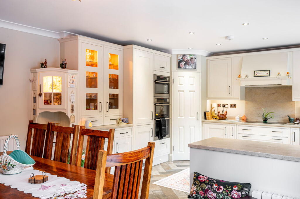 Additional image 4 of Rowthorn Close, Sutton Coldfield, B74 2EN