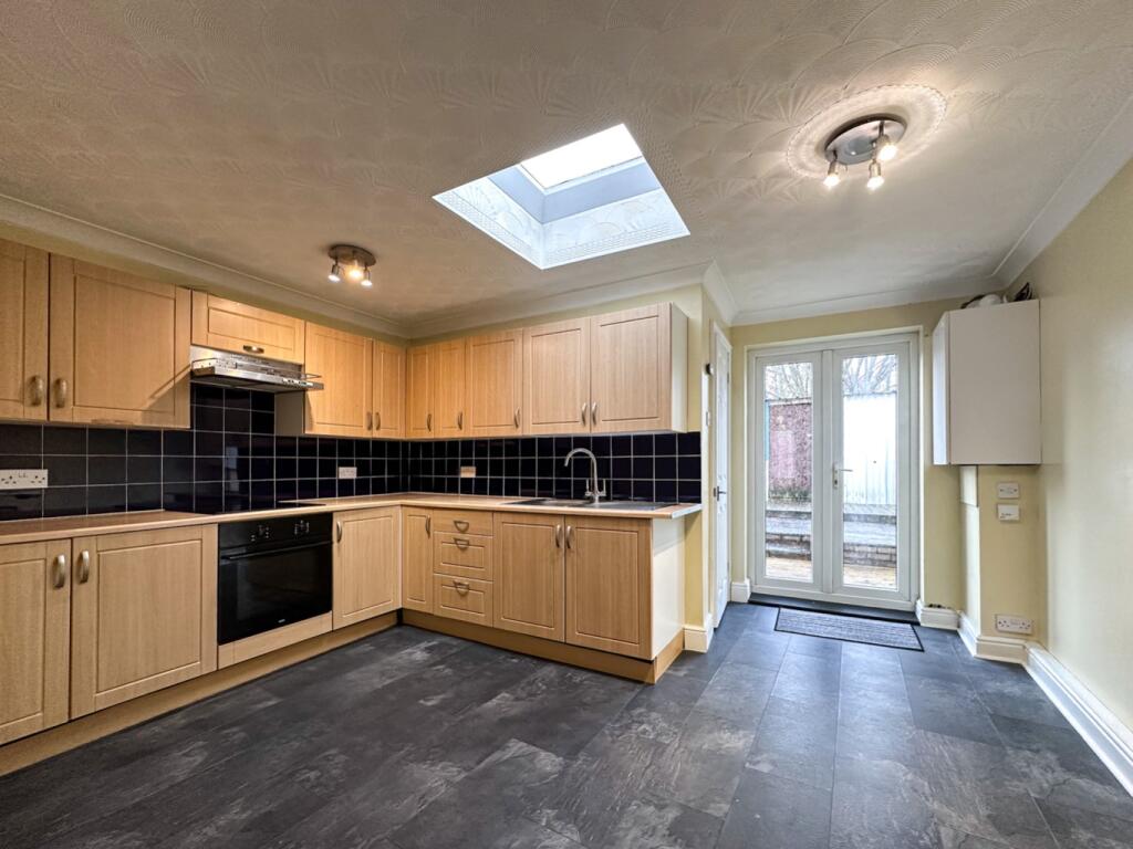 House in Taunton - View 5