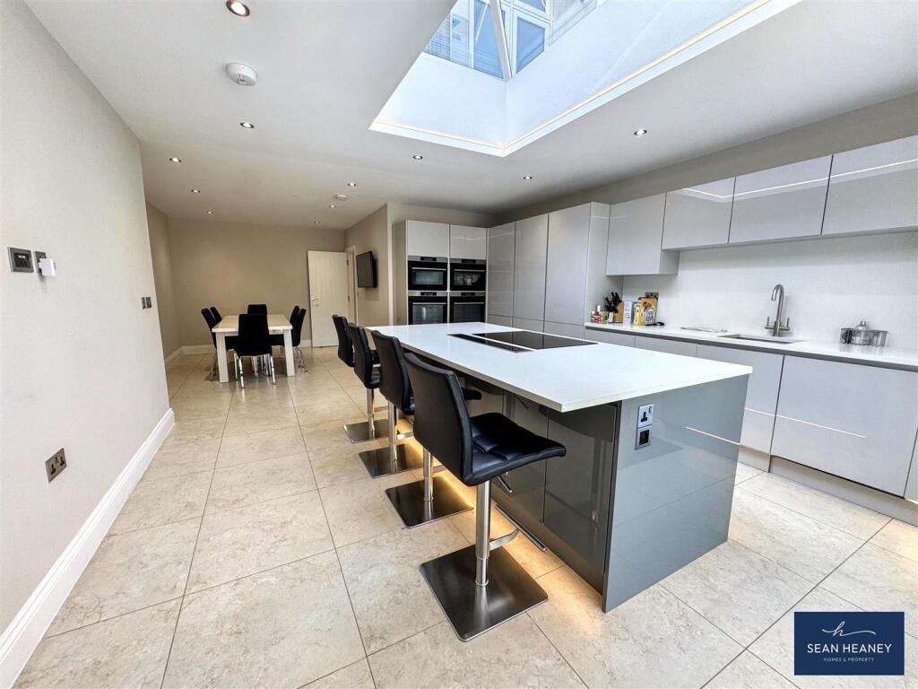 House in London, New Barnet - View 5