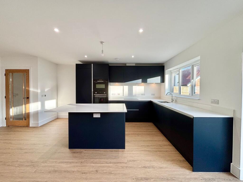 House in Tonbridge - View 4