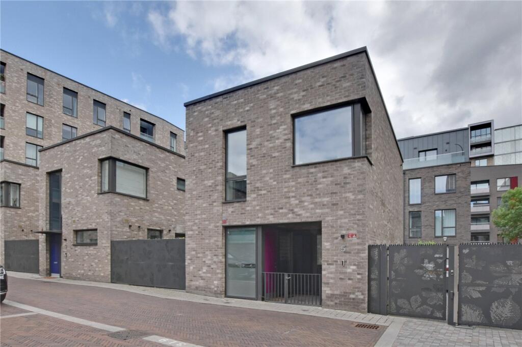 Main image of property: Gilroy Street, Greenwich, London, SE10