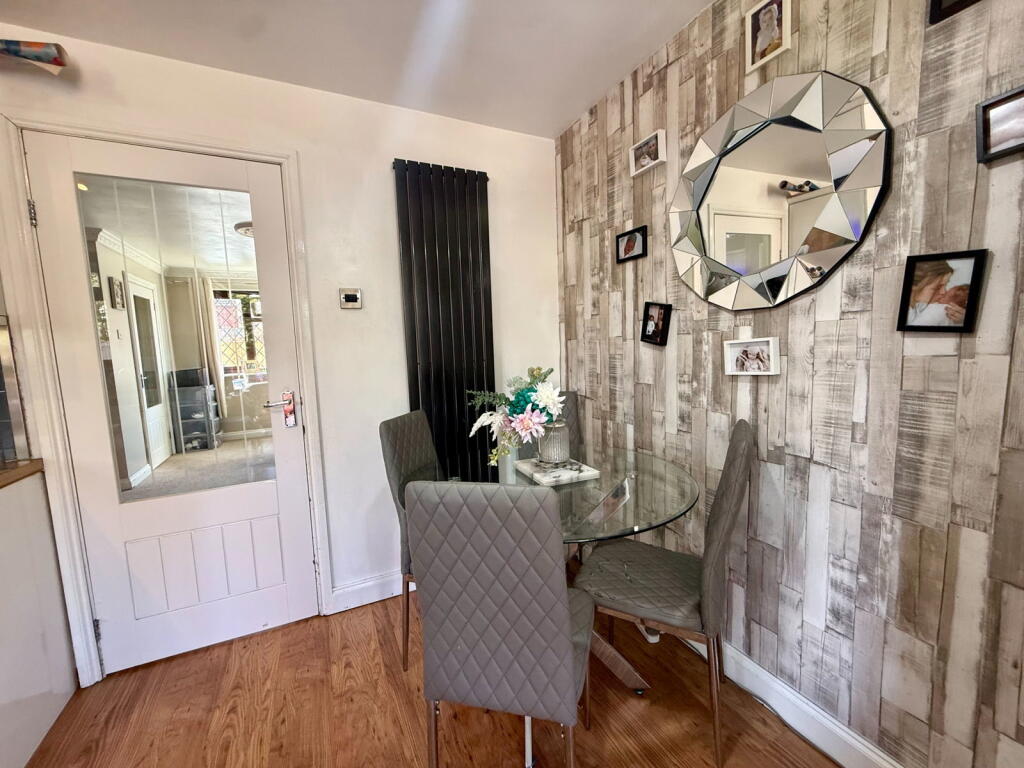 House in North West Leicestershire, Ashby Woulds - More