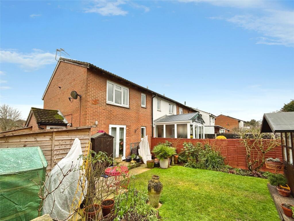 Main image of property: Caistor Close, Calcot, Reading