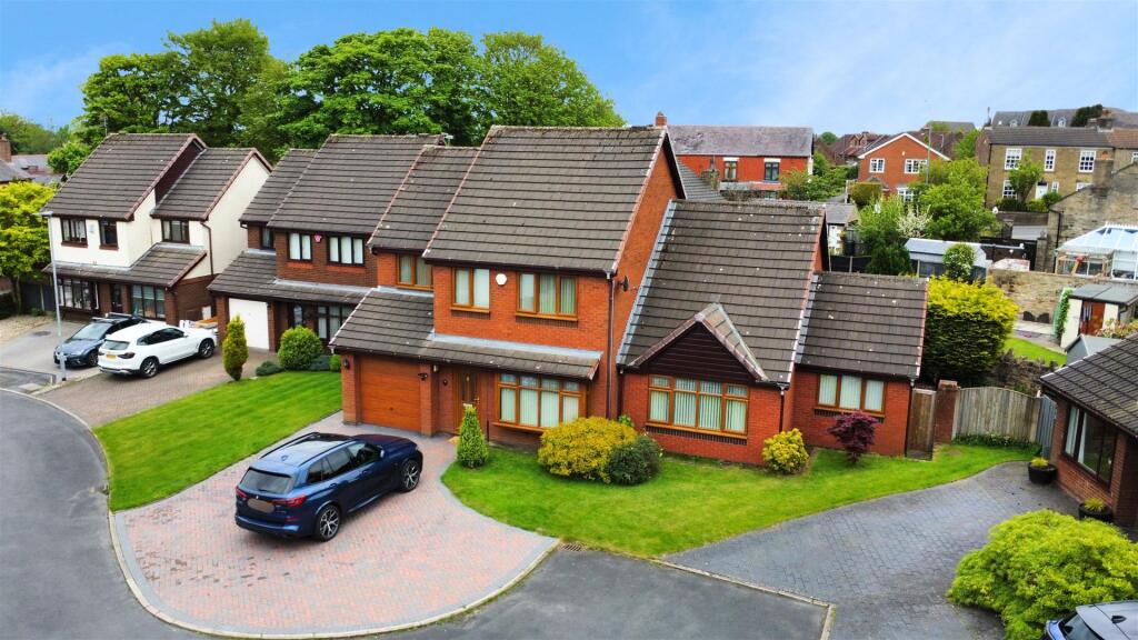 Main image of property: Gategill Grove, Billinge, Wigan, Lancashire, WN5 7DS