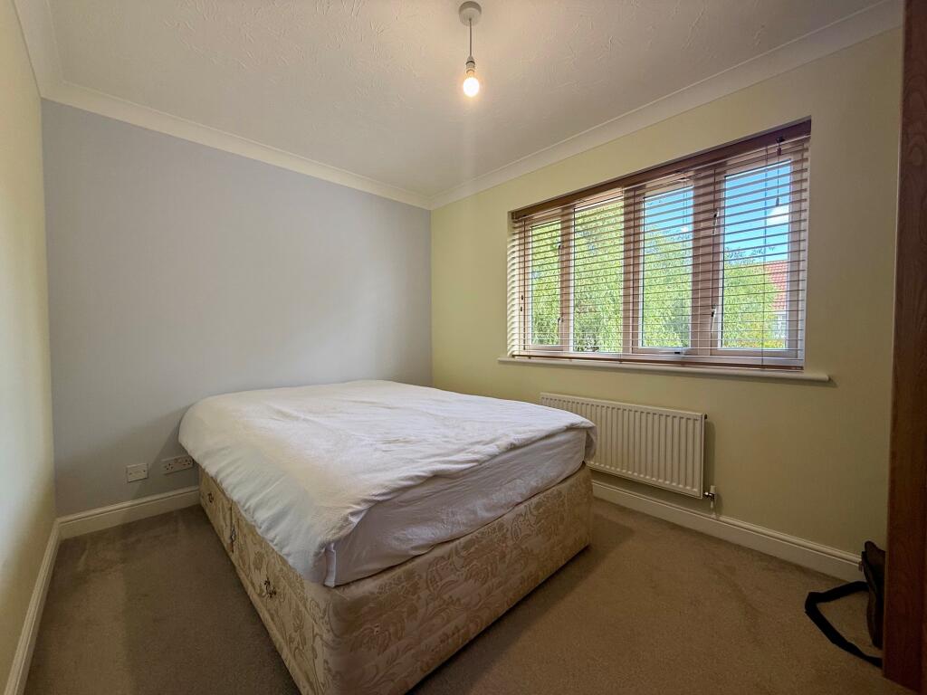 House in Worcester - View 5