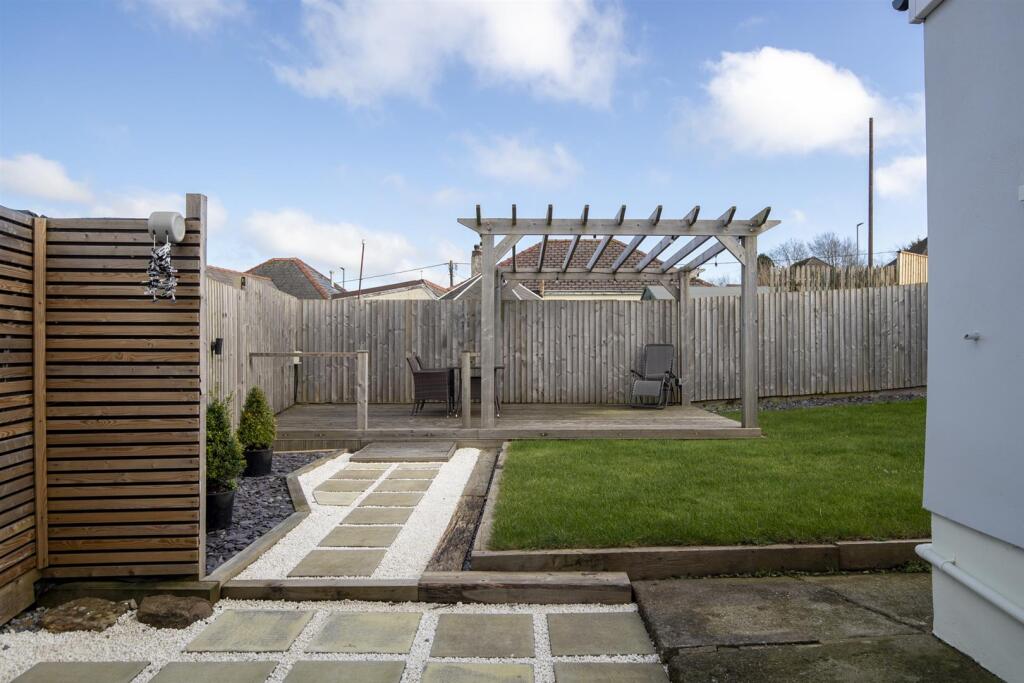 3-bed detached on Haverfordwest, £280,000