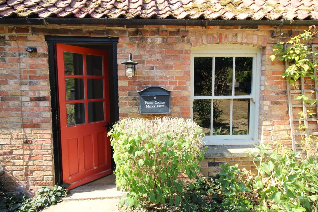 Pump Cottage, Manor Farm, Shelton, Newark, Nottinghamshire, NG23