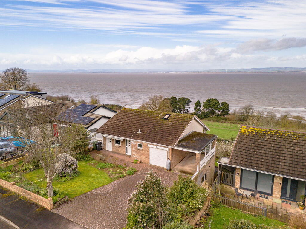 Main image of property: Raleigh Rise, Portishead, Bristol, BS20 6LA