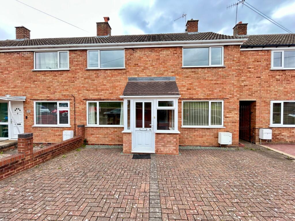 Main image of property: Foxwalks Avenue, Bromsgrove, Worcestershire, B61