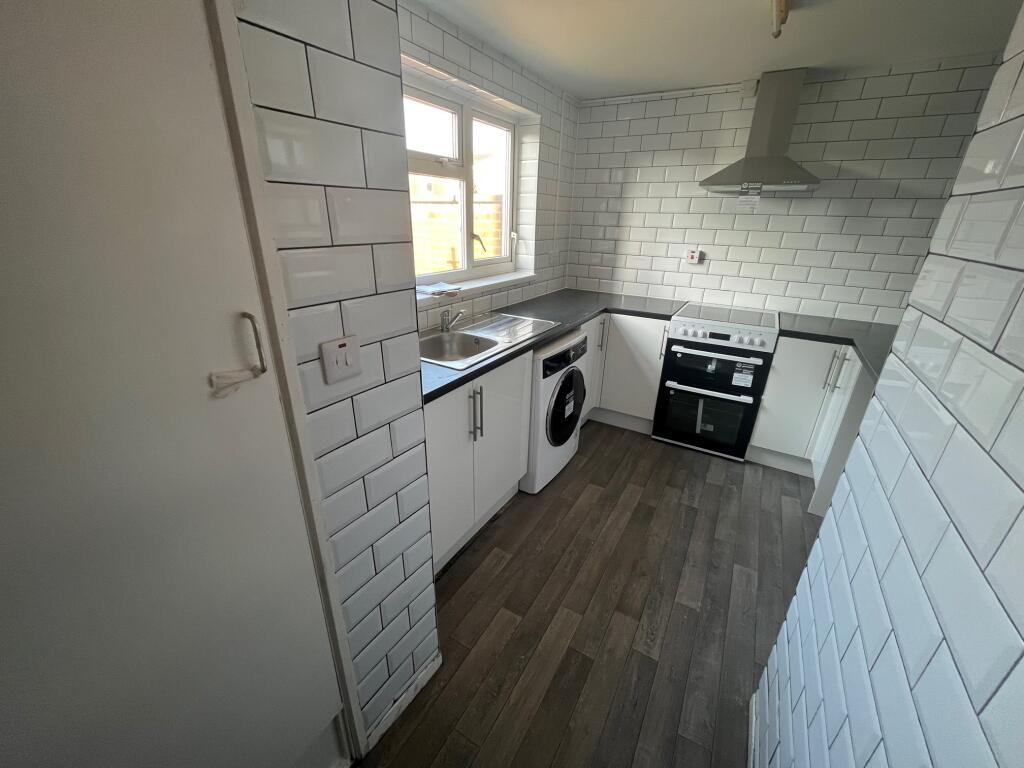 Apartment in Grimsby, Nunsthorpe - View 4