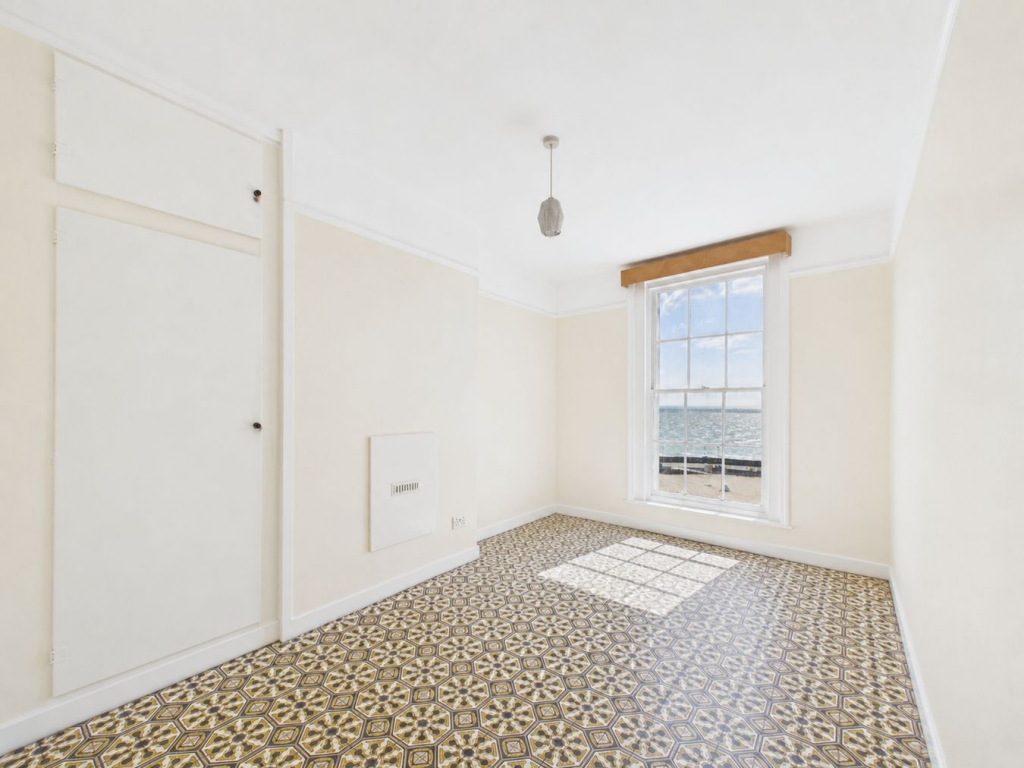 Apartment in Thanet, Broadstairs and St Peters - View 4