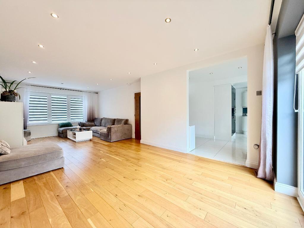 House in Luton, Biscot - View 6