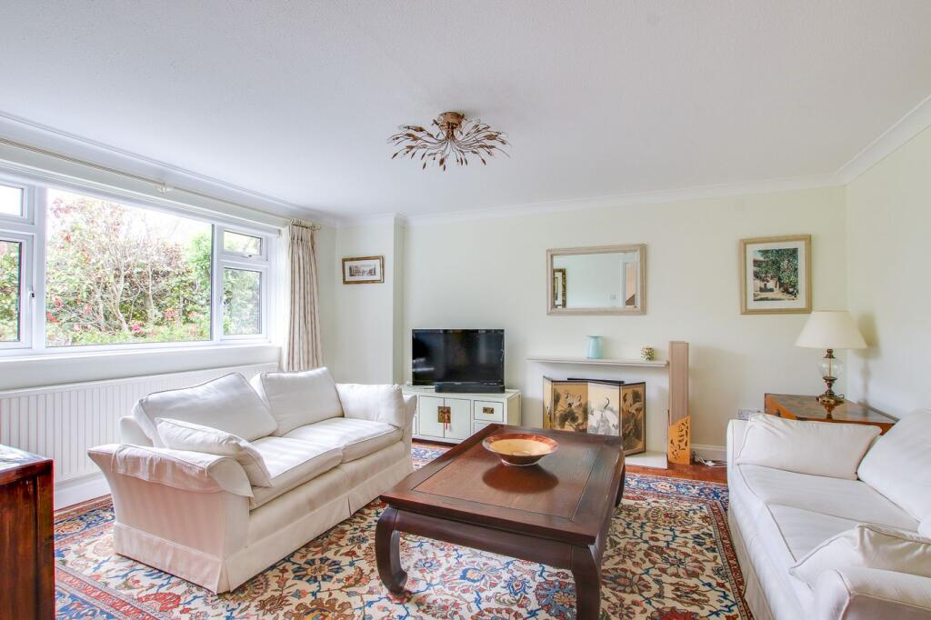 Durrant Way, Sway, Lymington, SO41 photo 2
