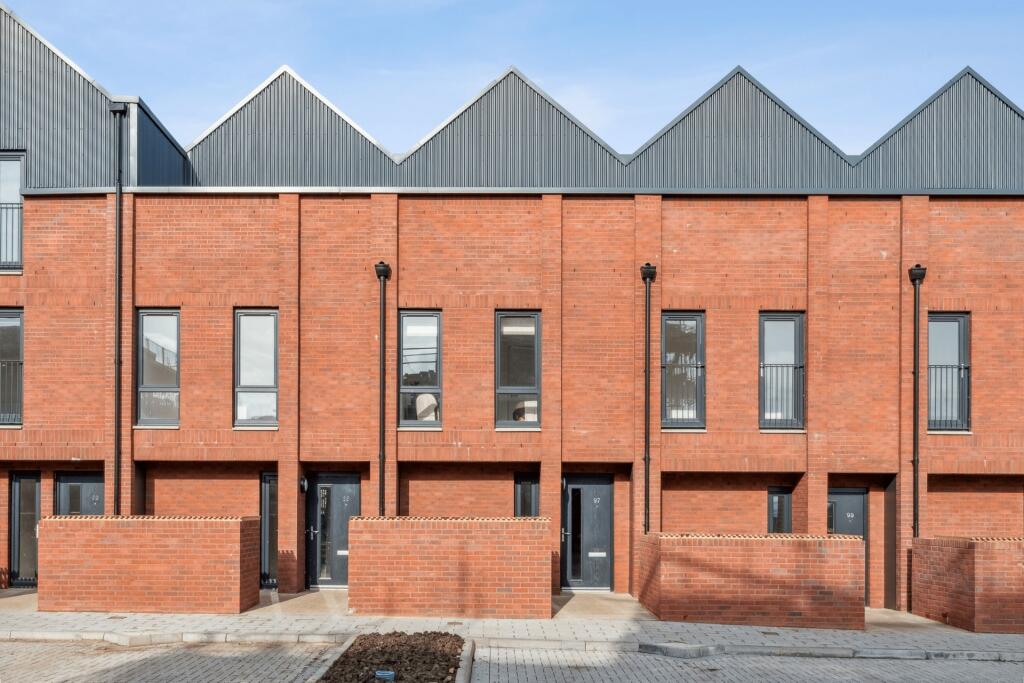 Main image of property: Maltings Wynd, Dundashill, Glasgow, G4 9BF