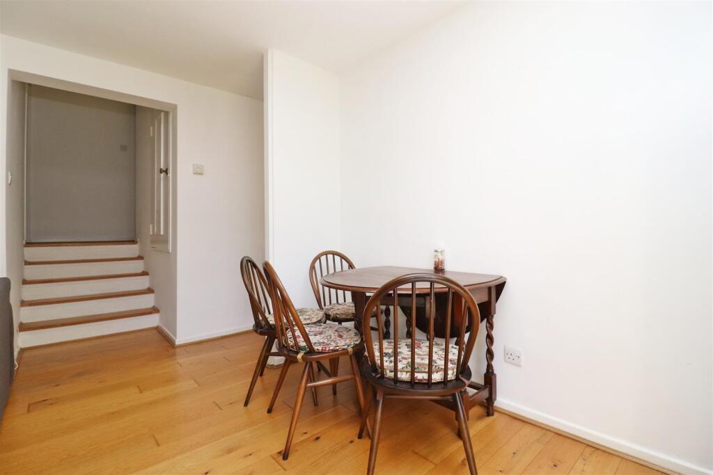 Riverside Road, St. Albans – pohled 5