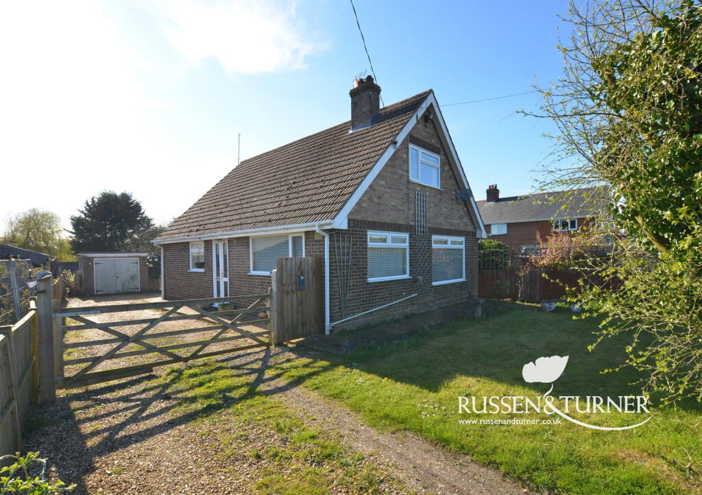 3-bed detached on A Detached Chalet Bungalow in Rural Gayton, £279,995