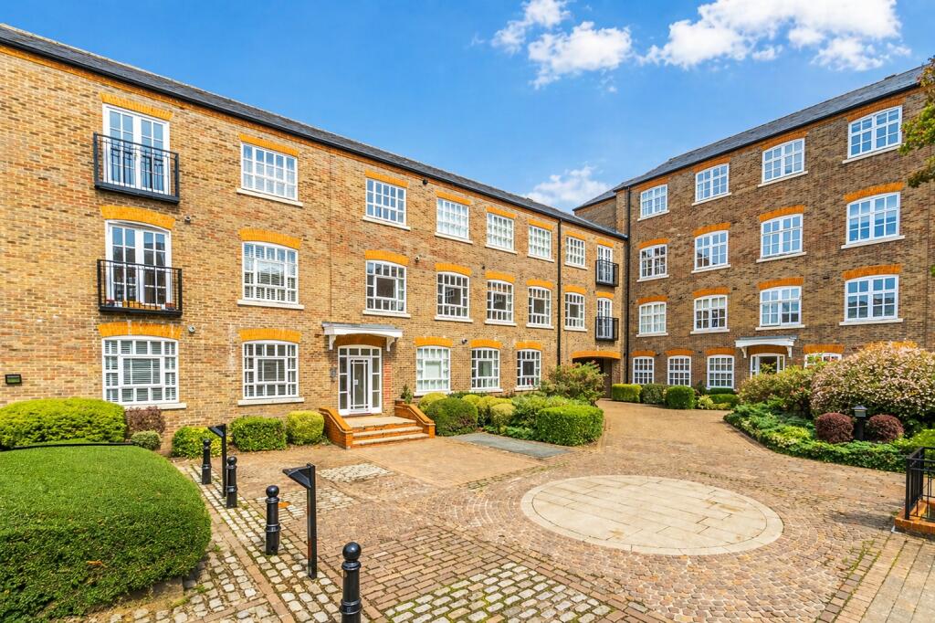 Main image of property: Milliners Court, Lattimore Road, St. Albans, Hertfordshire, AL1