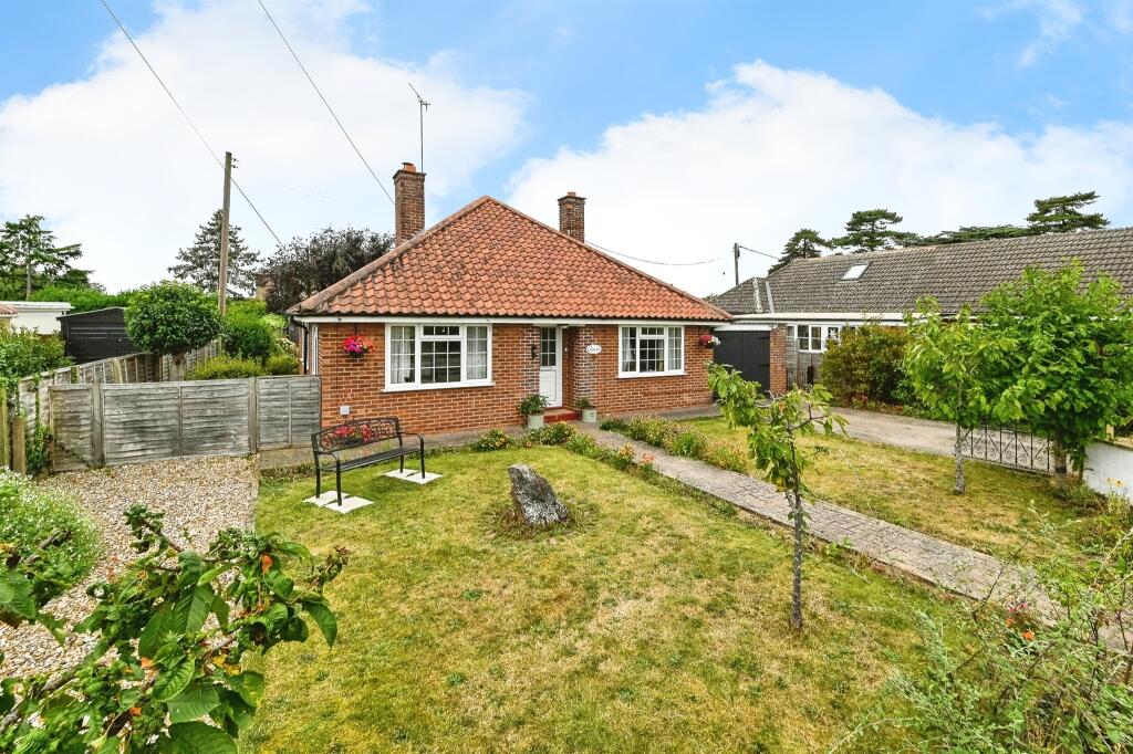 3-bed detached on Stonecross Road, Downham Market, £325,000
